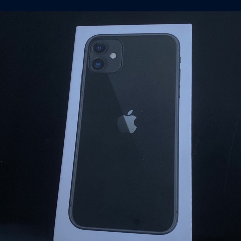iPhone 11 black 64 GB